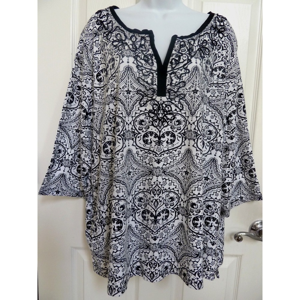 Coral Bay Womens 2X V-Neck Black White Abstract Pullover Top 3/4 Sleeve Knit